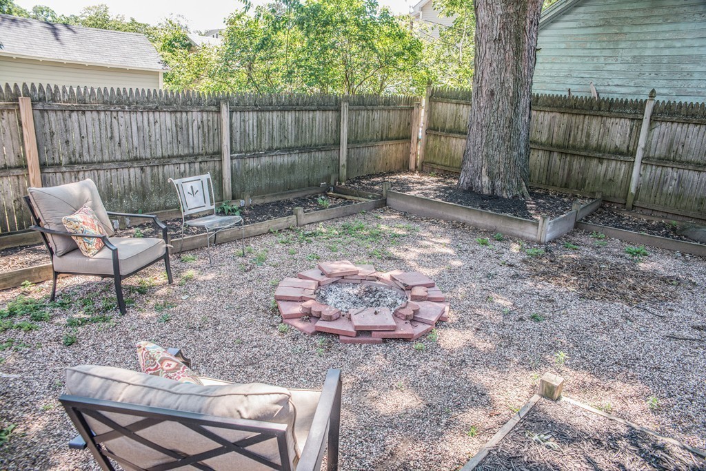 92 Ardmore Street Springfield, MA 01104 - Photo 25 of 29