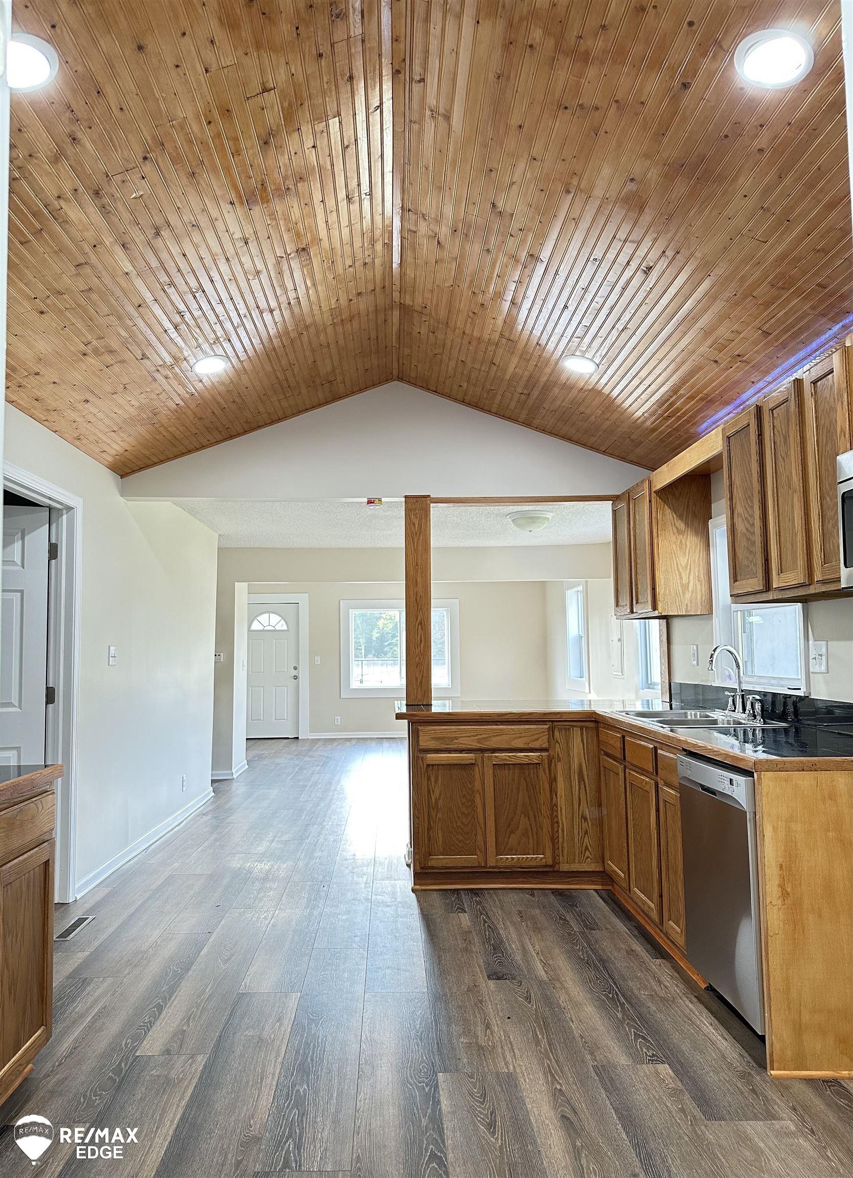 8178 Neff Road Mount Morris, MI 48458 - Photo 7 of 38