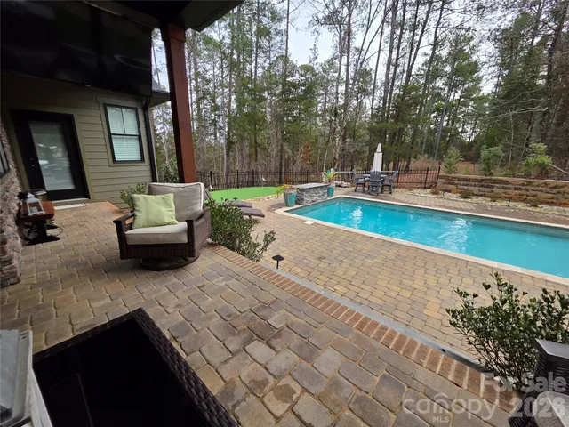 $859,999 | 425 West North Corner Road, Lancaster, SC 29720