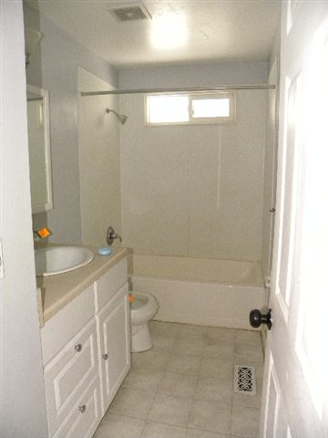 923 North Warren Road Spokane Valley, WA 99216 - Photo 4 of 9 Gallery Image 4