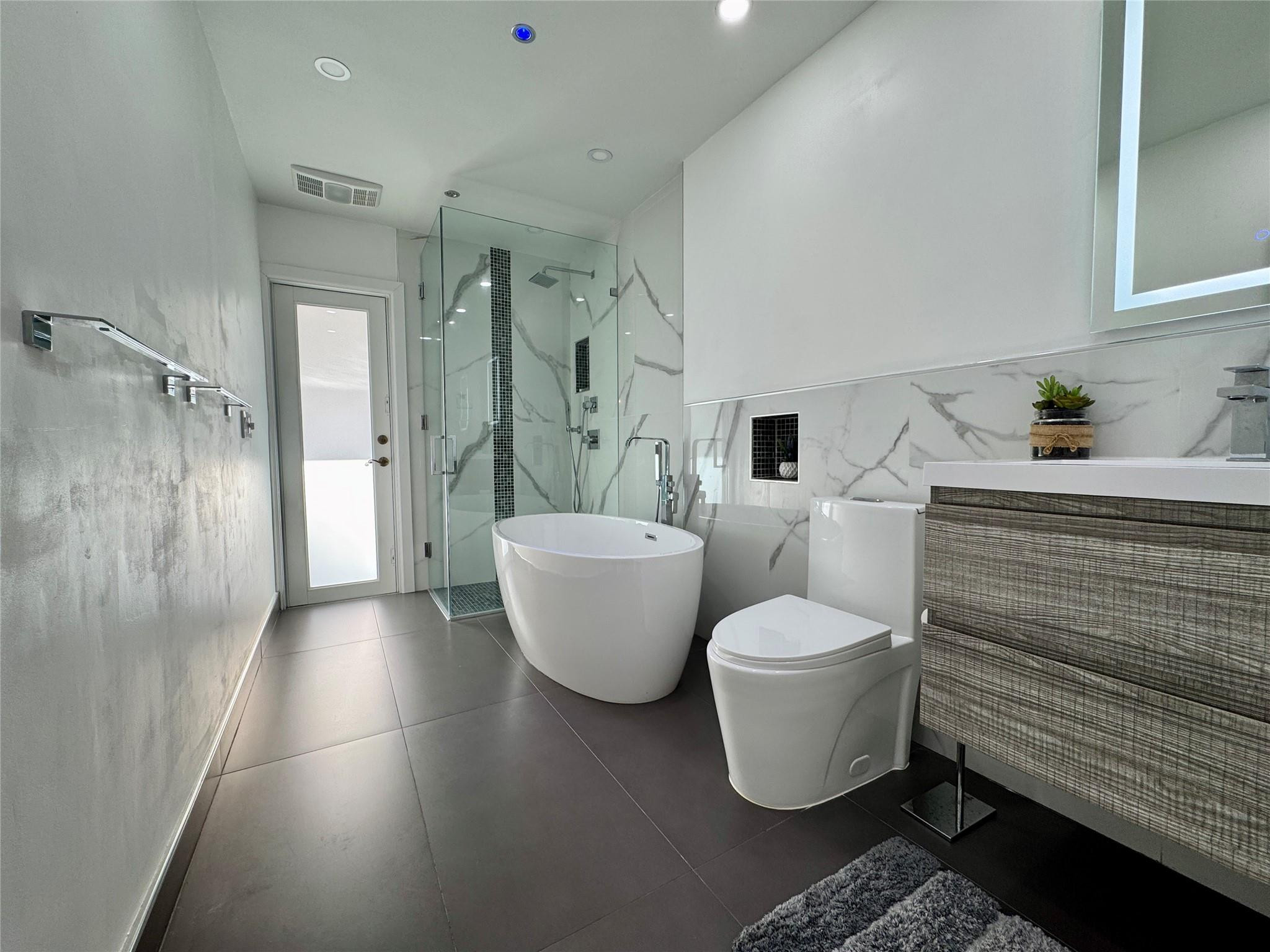 481 West Tropical Way Plantation, FL 33317 - Photo 23 of 43 Photo 23