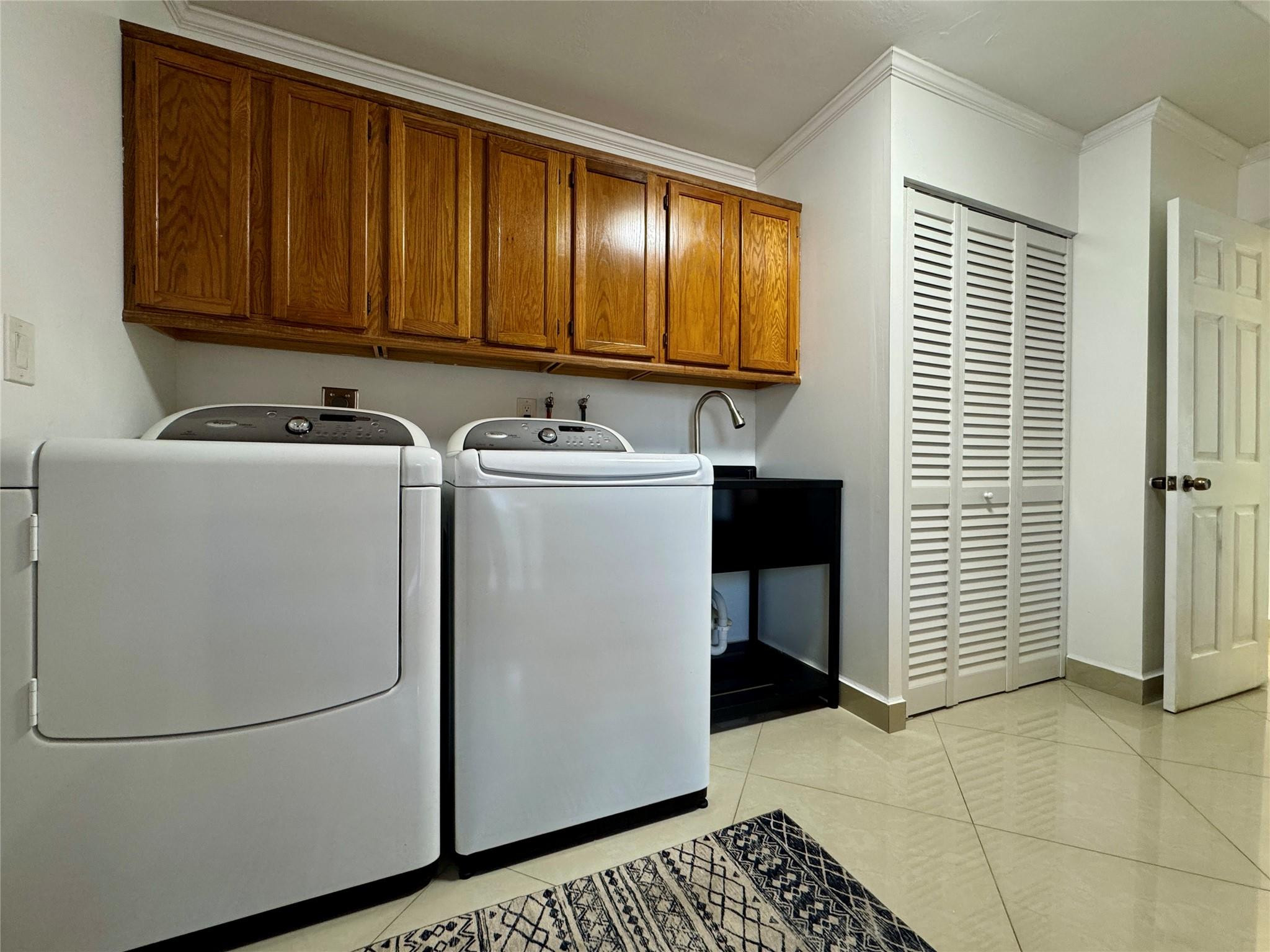 481 West Tropical Way Plantation, FL 33317 - Photo 27 of 43 Photo 27
