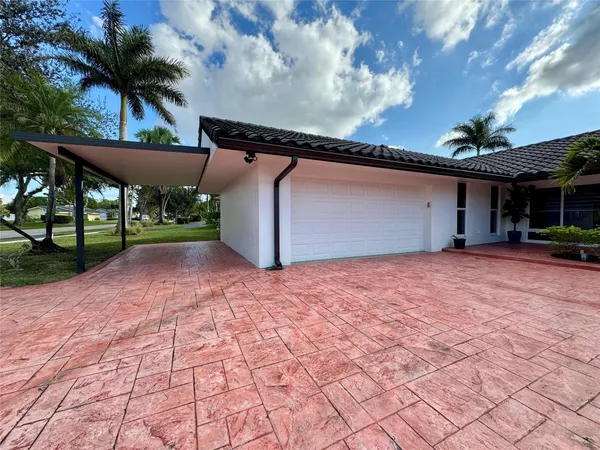 $6,800 | 481 West Tropical Way, Plantation, FL 33317