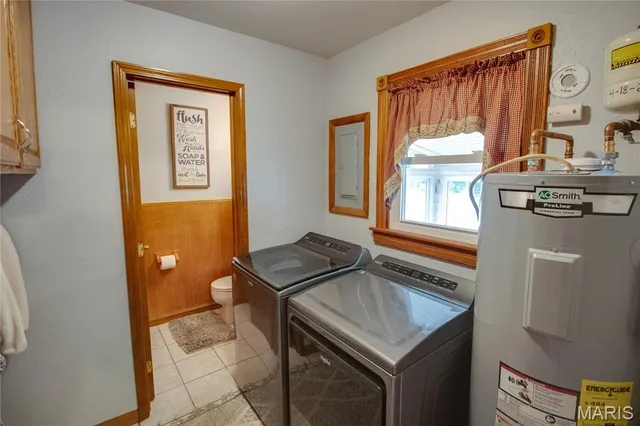 $230,000 | 23606 Bittersweet Place, Jerseyville, IL 62052