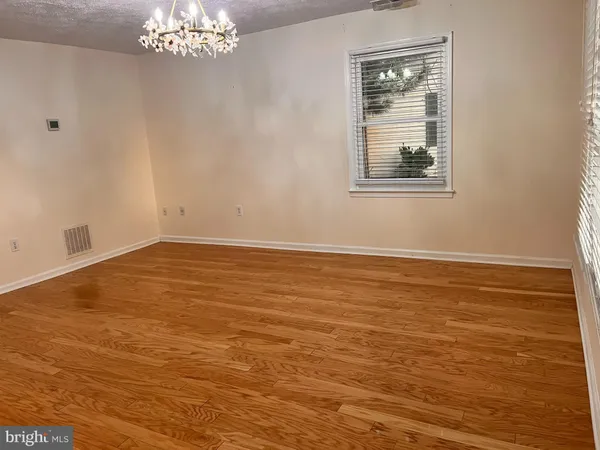 $2,600 | 8970 Miles Place, Manassas, VA 20110