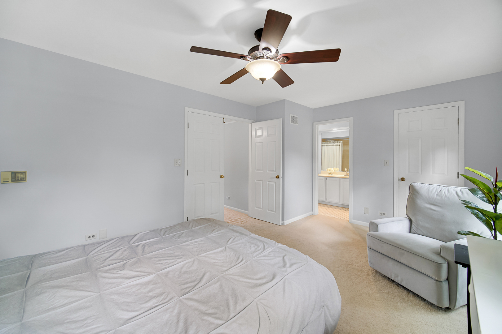 9054 Forestview Road Evanston, IL 60203 - Photo 22 of 40 Gallery Image 22