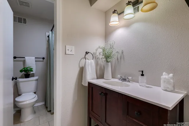 $238,777 | 8727 Tradewind Drive, Windcrest, TX 78239