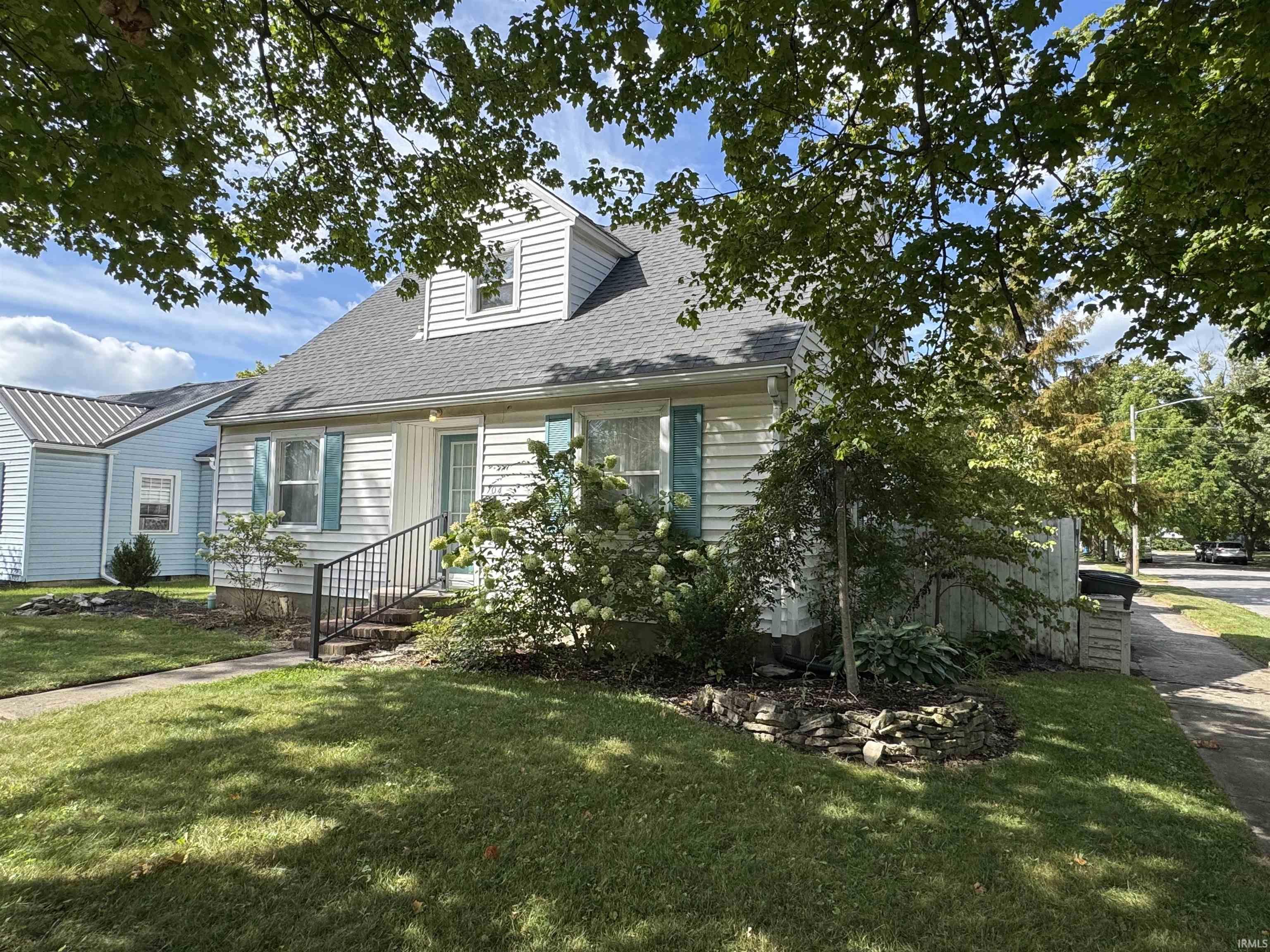 704 North Washington Street Decatur, IN 46733 - Photo 1 of 31