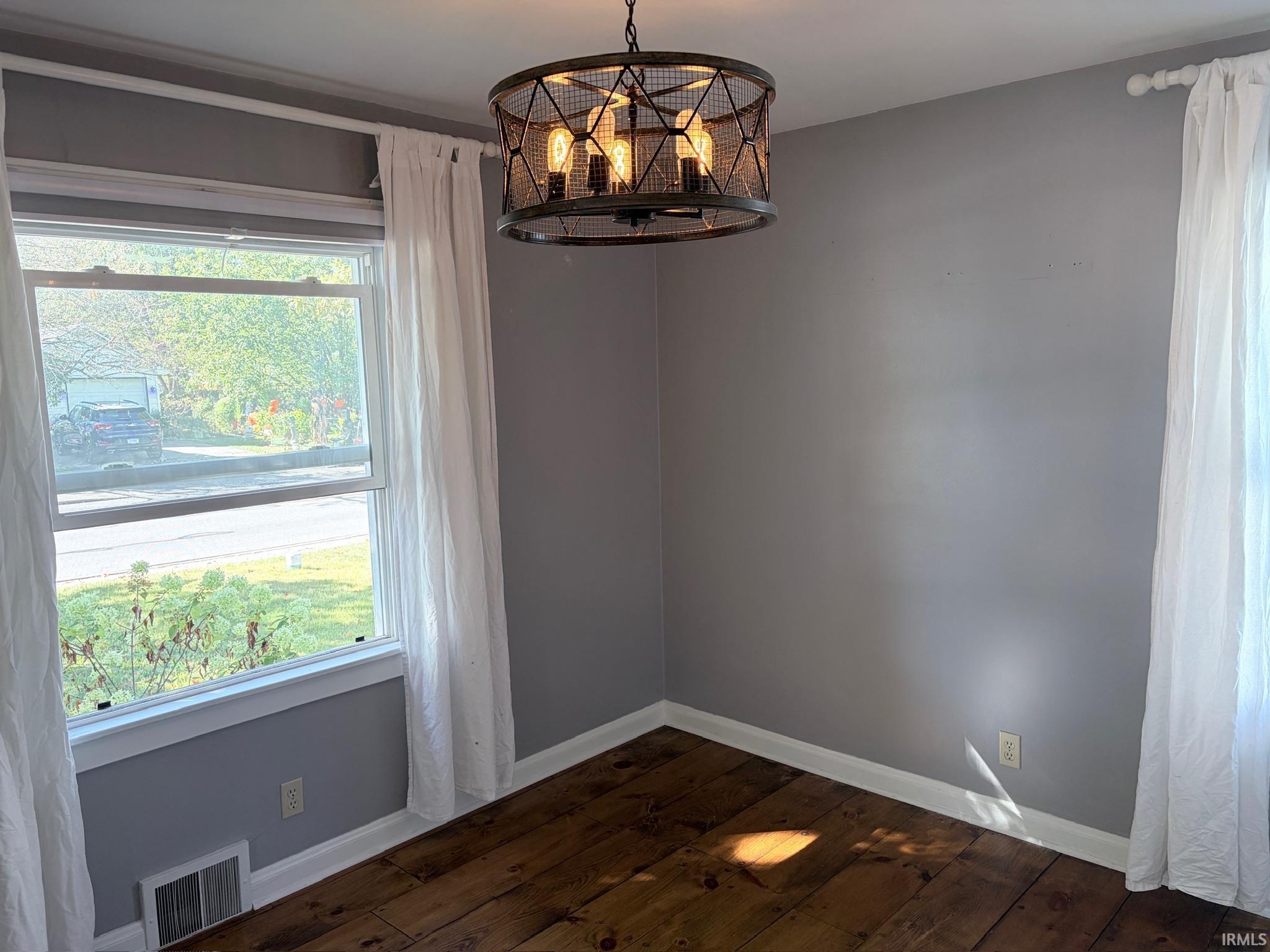 704 North Washington Street Decatur, IN 46733 - Photo 11 of 31