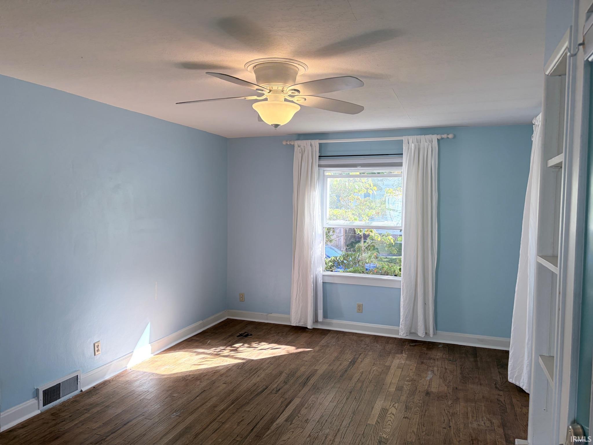 704 North Washington Street Decatur, IN 46733 - Photo 6 of 31