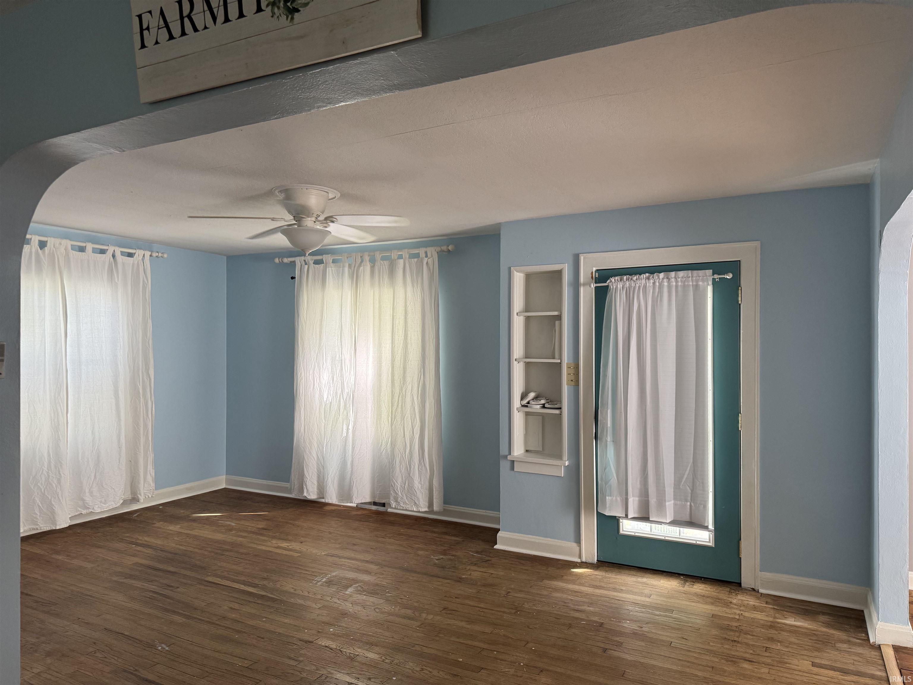 704 North Washington Street Decatur, IN 46733 - Photo 8 of 31