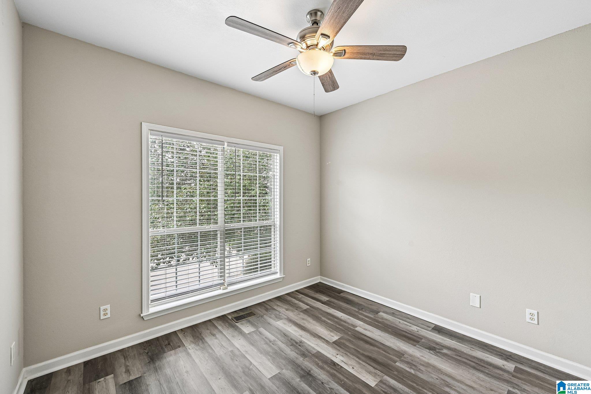 127 Stonehaven Way Pelham, AL 35124 - Photo 15 of 32
