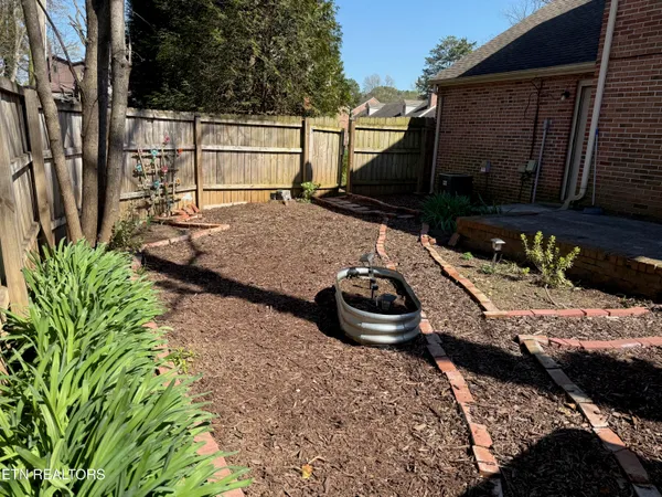 $265,000 | 4425 Washington Court, Knoxville, TN 37917