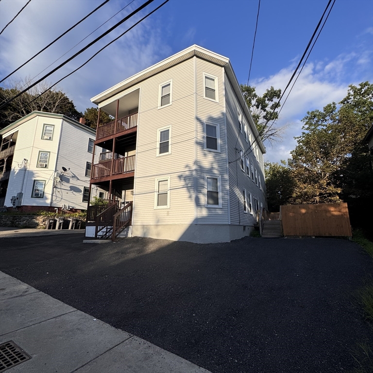 77 Oak Street, Unit 2 Gardner, MA 01440 - Photo 1 of 16 Gallery Image 1