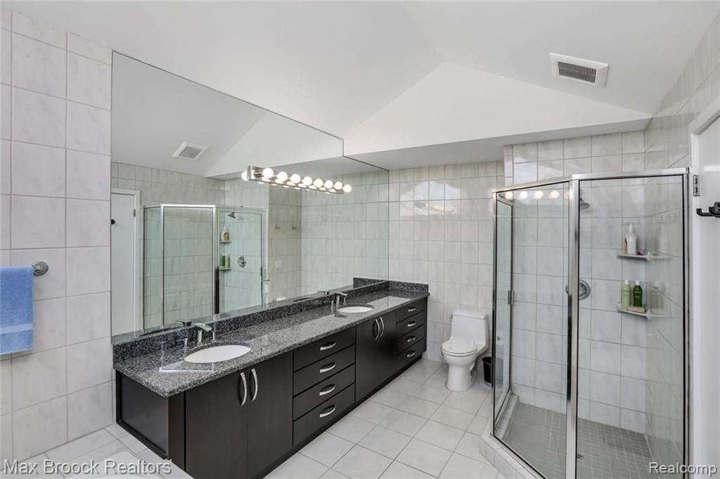 4854 Rolling Ridge Road West Bloomfield, MI 48323 - Photo 19 of 30