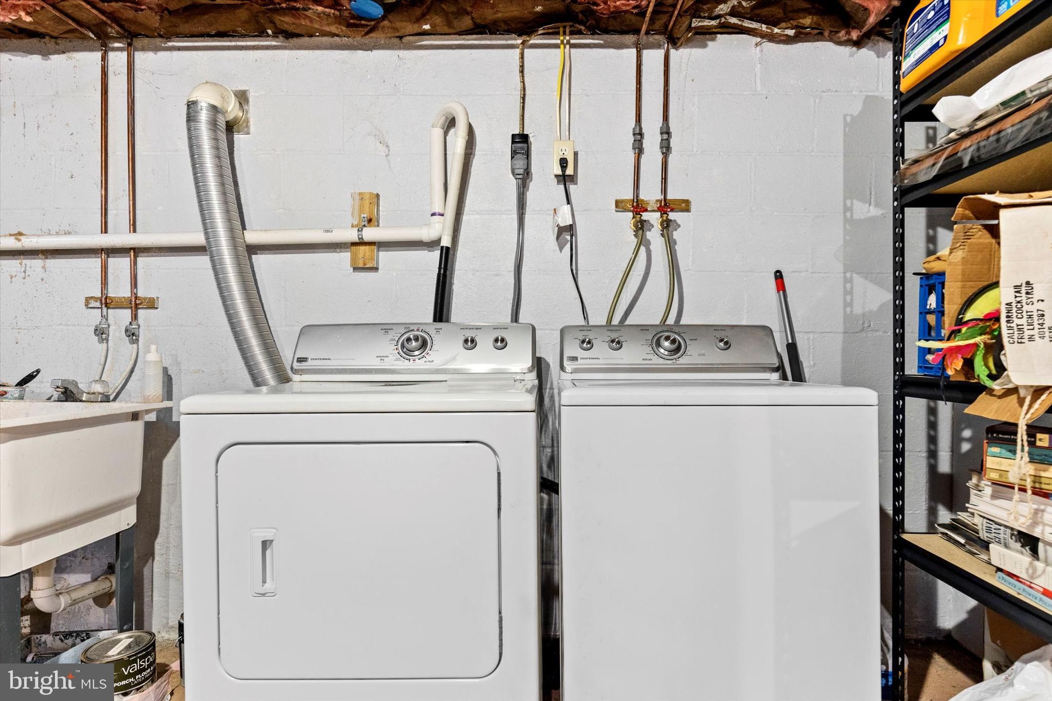 2279 Manor Road York, PA 17408 - Photo 20 of 27 a utility room with dryer and washer