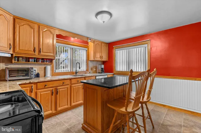 $299,999 | 2279 Manor Road, York, PA 17408