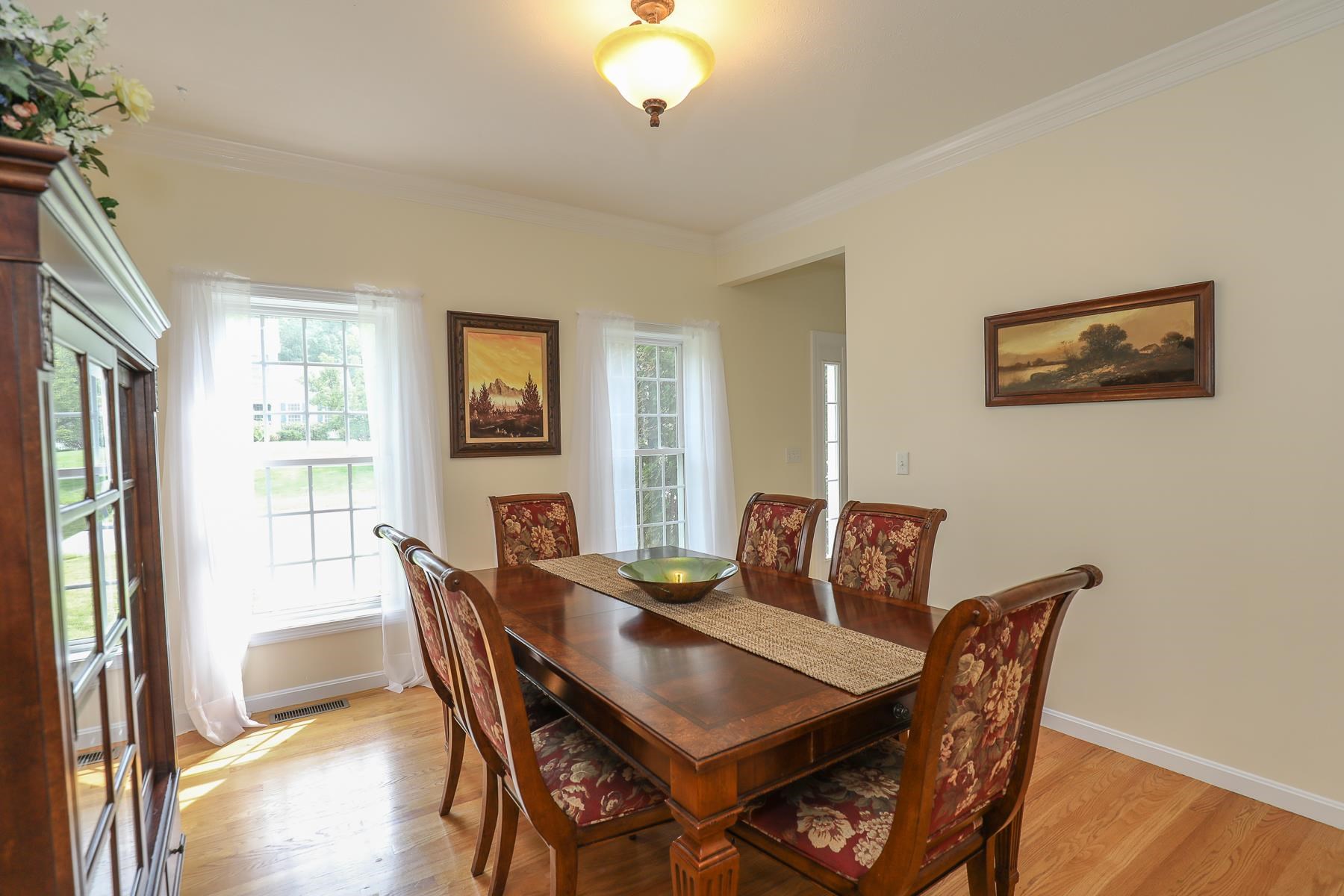 24 Winding Road Bedford, NH 03110 - Photo 11 of 40