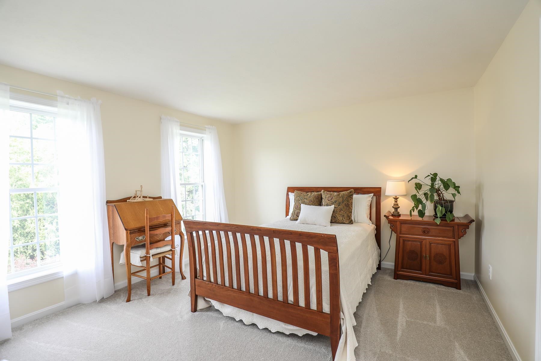 24 Winding Road Bedford, NH 03110 - Photo 23 of 40