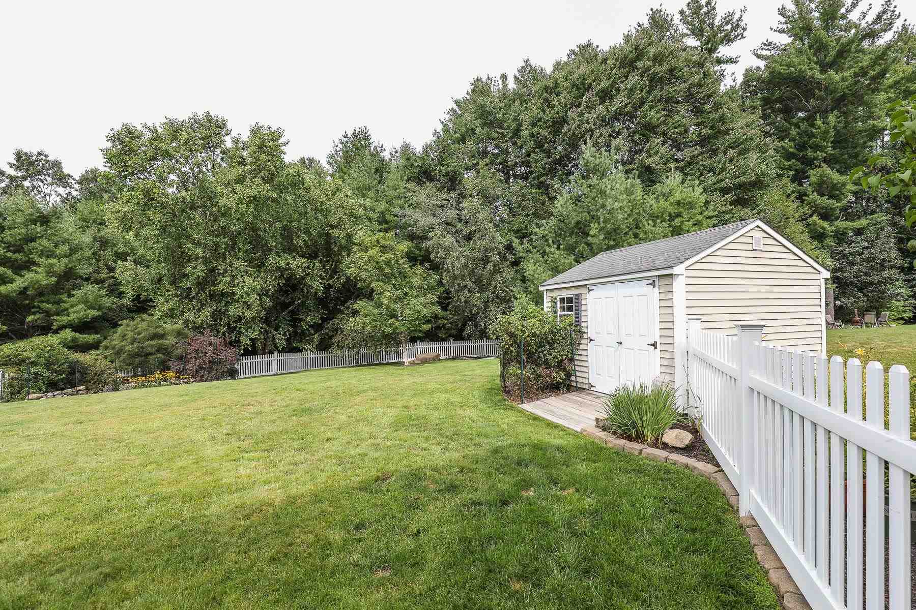 24 Winding Road Bedford, NH 03110 - Photo 35 of 40