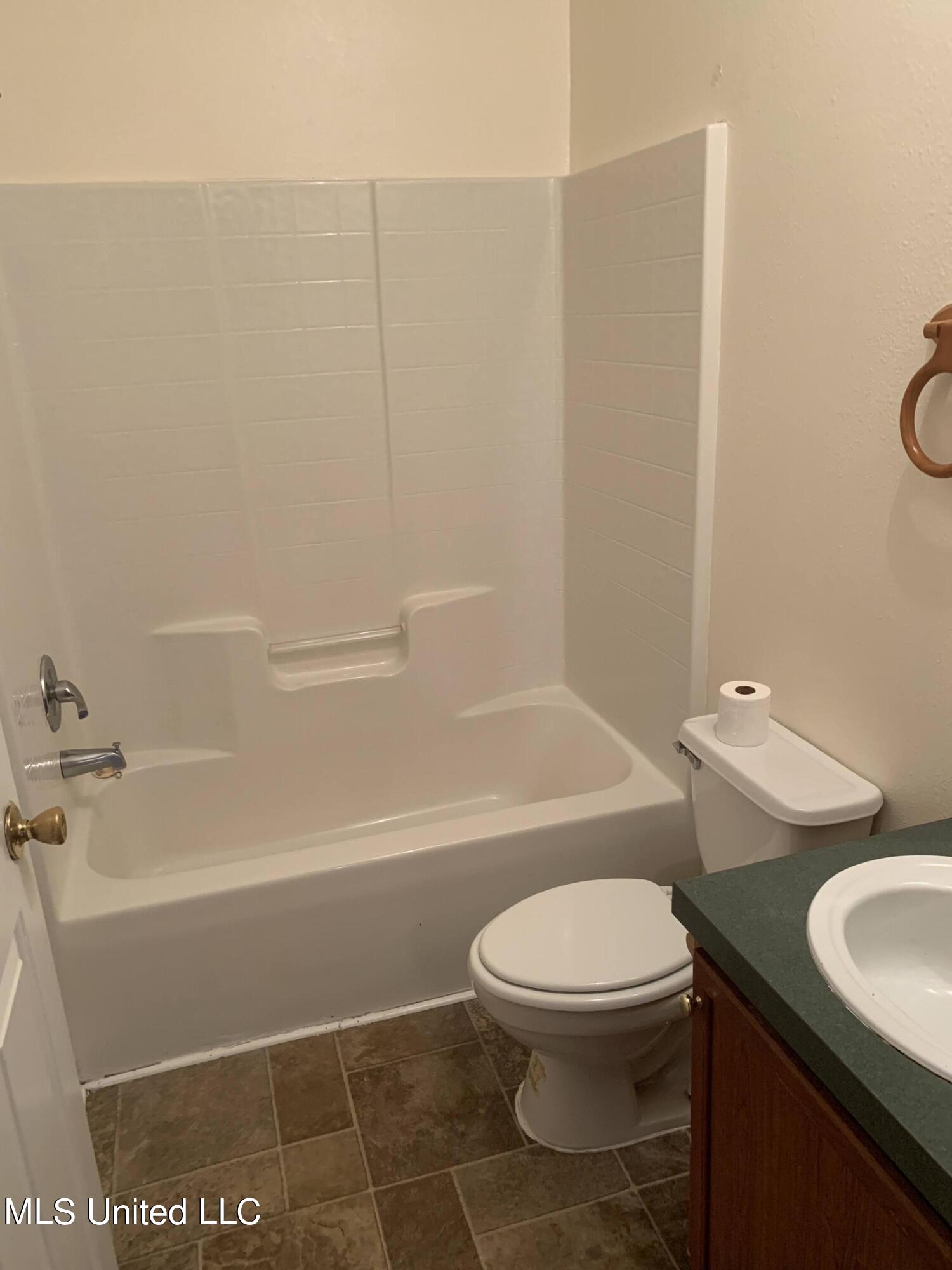 2125 Dogwood Ridge Road Kiln, MS 39556 - Photo 17 of 27 Bathroom # 2
