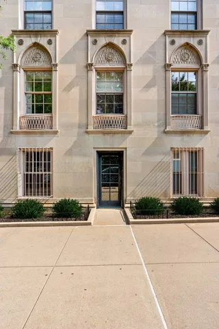 $3,300,000 | 173-175 Riverside Drive, Unit 12Z | Upper West Side