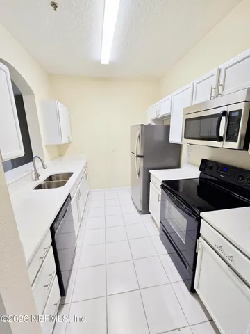 $1,800 | 10550 Baymeadows Road, Unit 510, Jacksonville, FL 32256