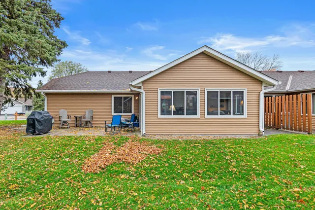 $300,000 | 2013 91st Lane, Brooklyn Park, MN 55443