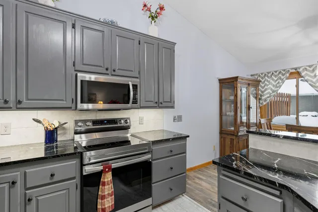 $300,000 | 2013 91st Lane, Brooklyn Park, MN 55443