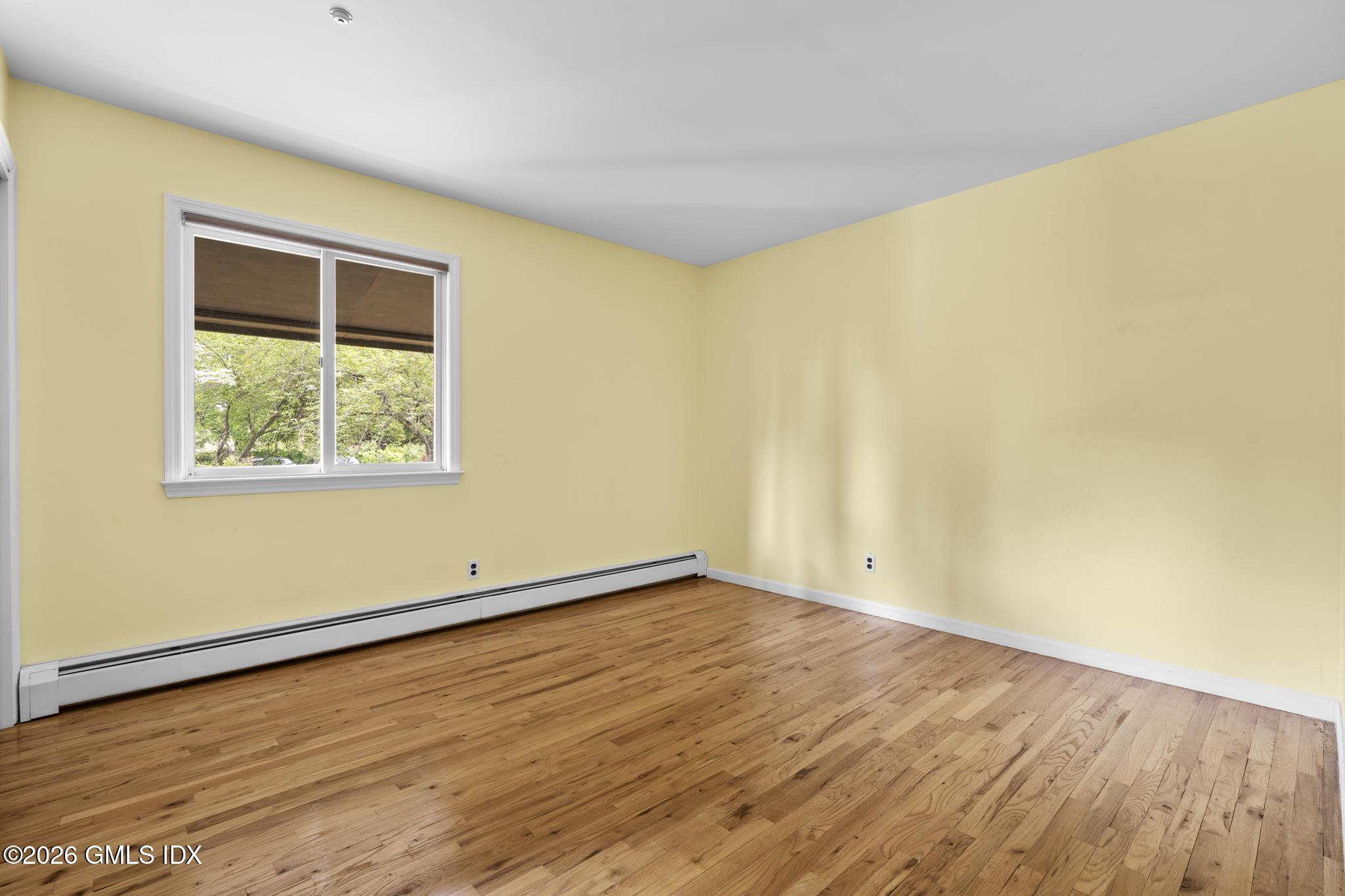 61 Angus Road North, Unit NORTH Greenwich, CT 06831 - Photo 12 of 25 Bedroom 3