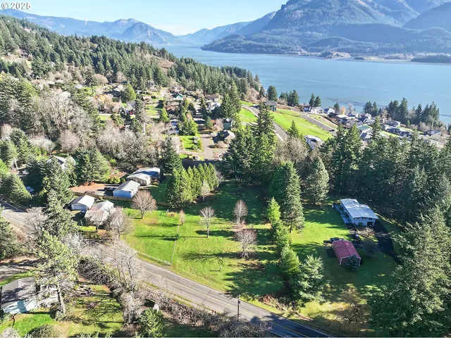 $199,000 | 6221-4 East Loop Road, Stevenson, WA 98648