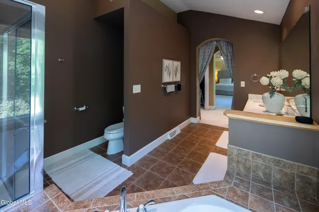 $4,500 | 20 Fairhill Road, Clifton Park, NY 12065