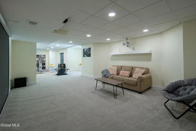 $4,500 | 20 Fairhill Road, Clifton Park, NY 12065