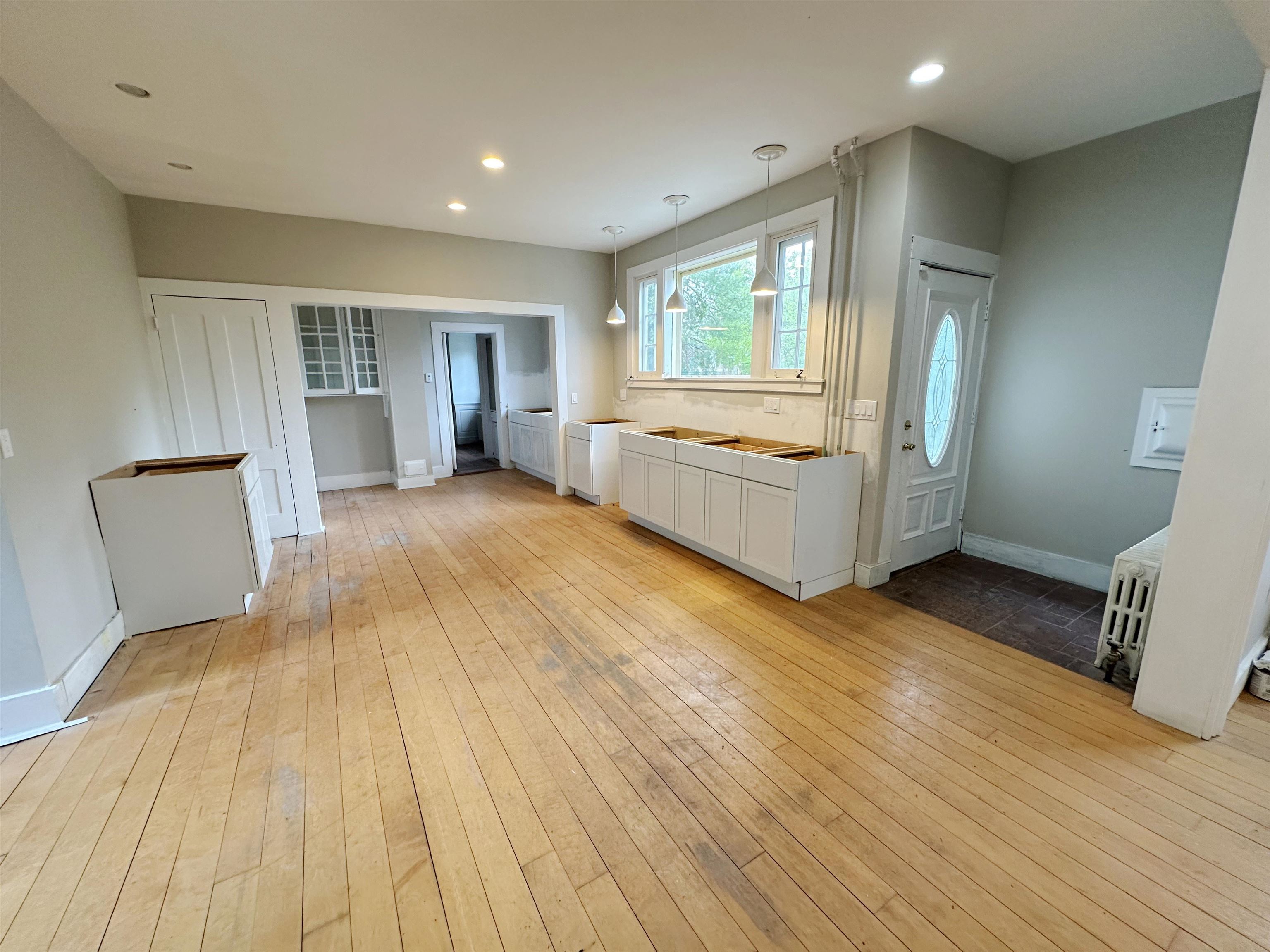 2 Pine Street Windsor, VT 05089 - Photo 11 of 36