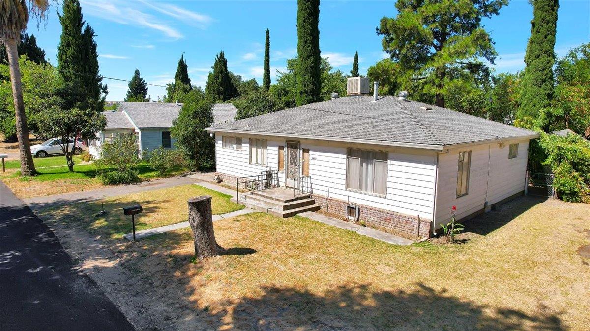 2060 Locust Street Sutter, CA 95982 - Photo 7 of 61
