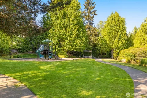$1,950,000 | 16159 Southeast 51st Place, Bellevue, WA 98006