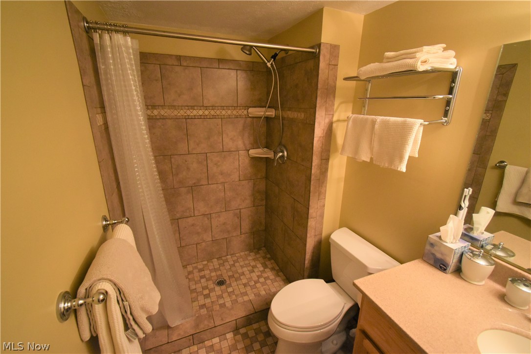 22950 Mastick Road, Unit 203 Cleveland, OH 44126 - Photo 25 of 35