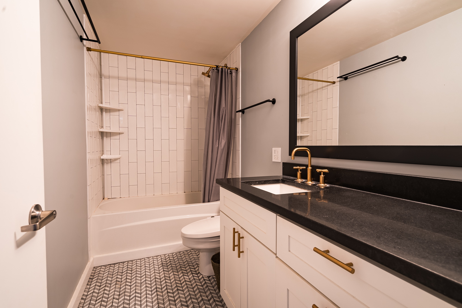843 West Adams Street, Unit 406 Chicago, IL 60607 - Photo 14 of 14
