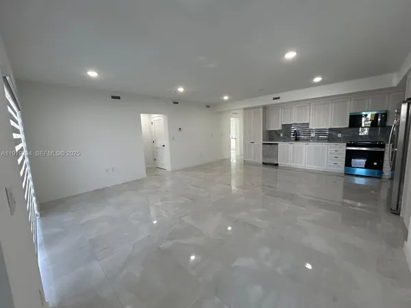 $2,795 | 14568 Southwest 261st Terrace, Unit 2, Homestead, FL 33032