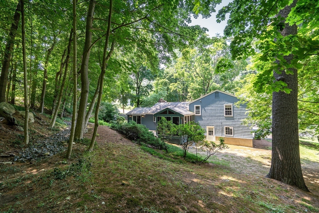 21 Constitution Road Lexington, MA 02421 - Photo 37 of 42