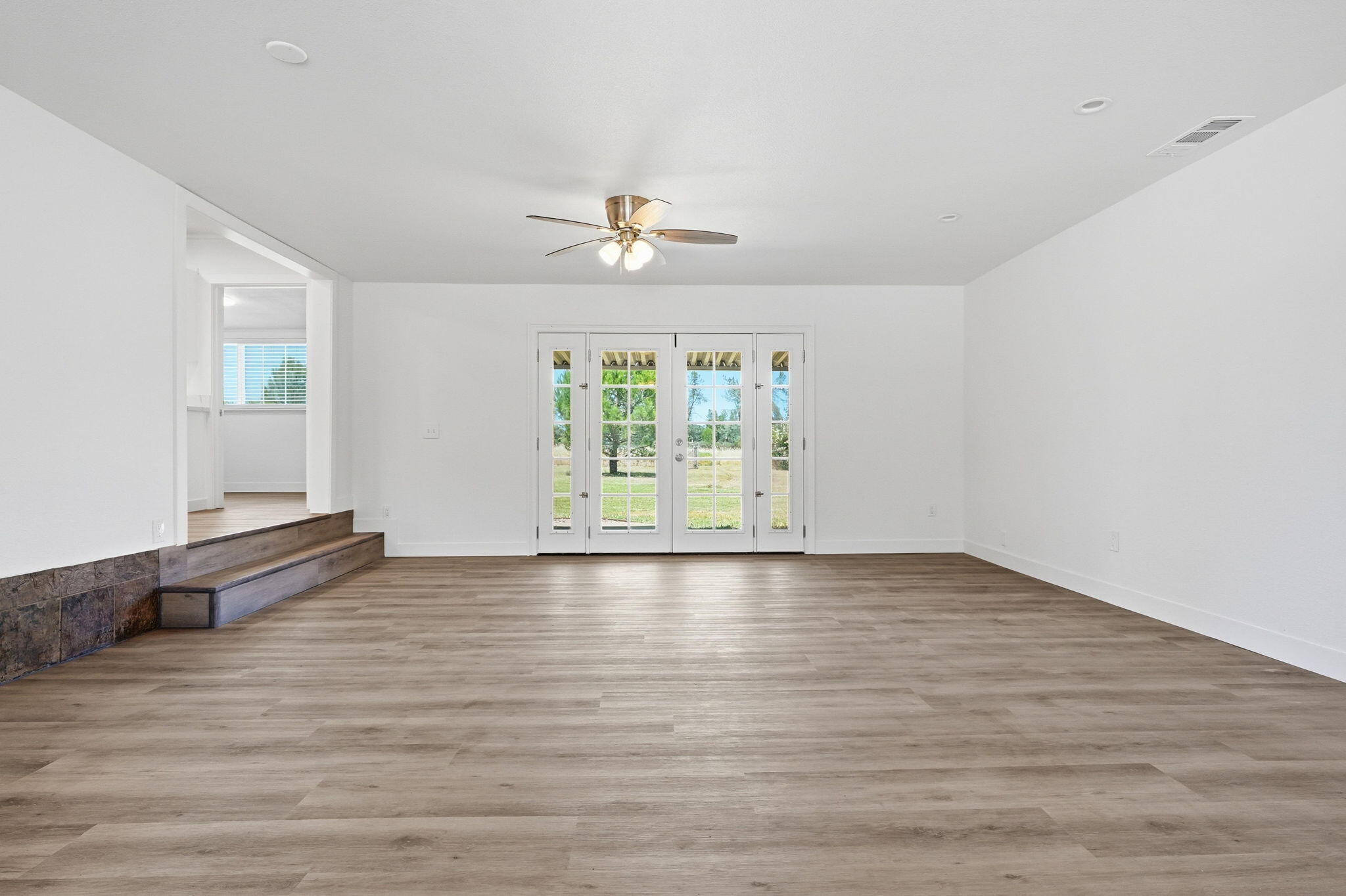 15644 Cloverdale Road Anderson, CA 96007 - Photo 12 of 61 15644 Cloverdale