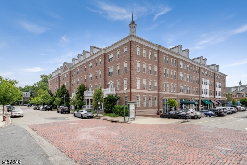 1403 Town Center Way Livingston, NJ 07039 - Photo 45 of 46 Gallery Image 45