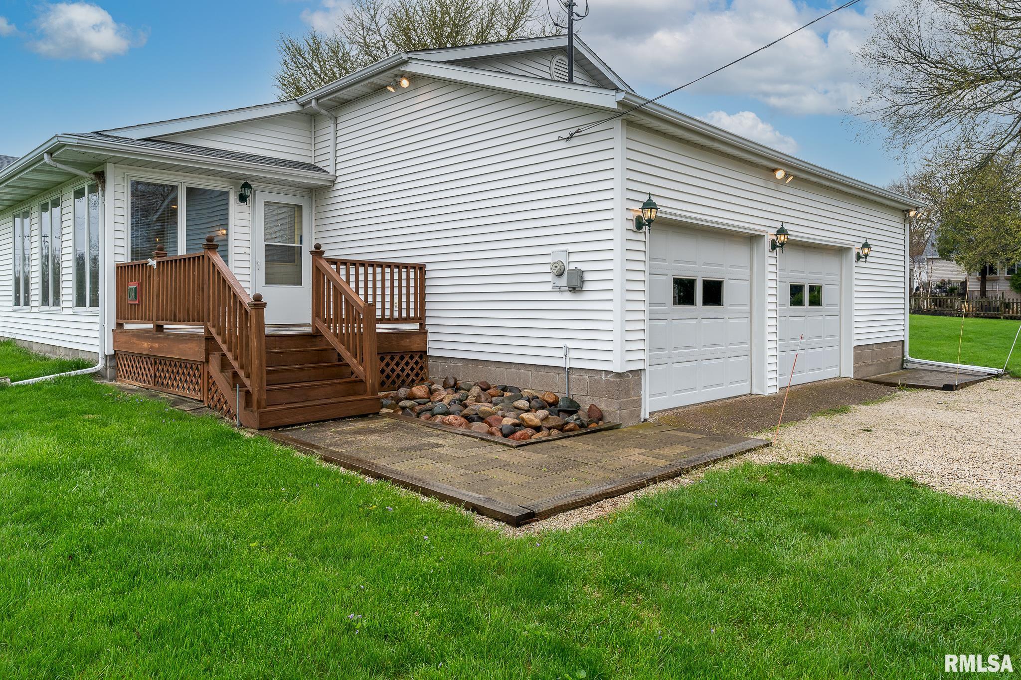 714 North Main Street Port Byron, IL 61275 - Photo 2 of 25