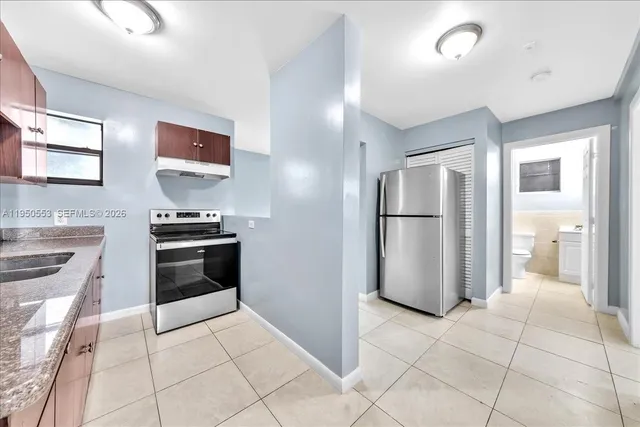 $1,600 | 365 Northwest 8th Street, Unit 111, Miami, FL 33136