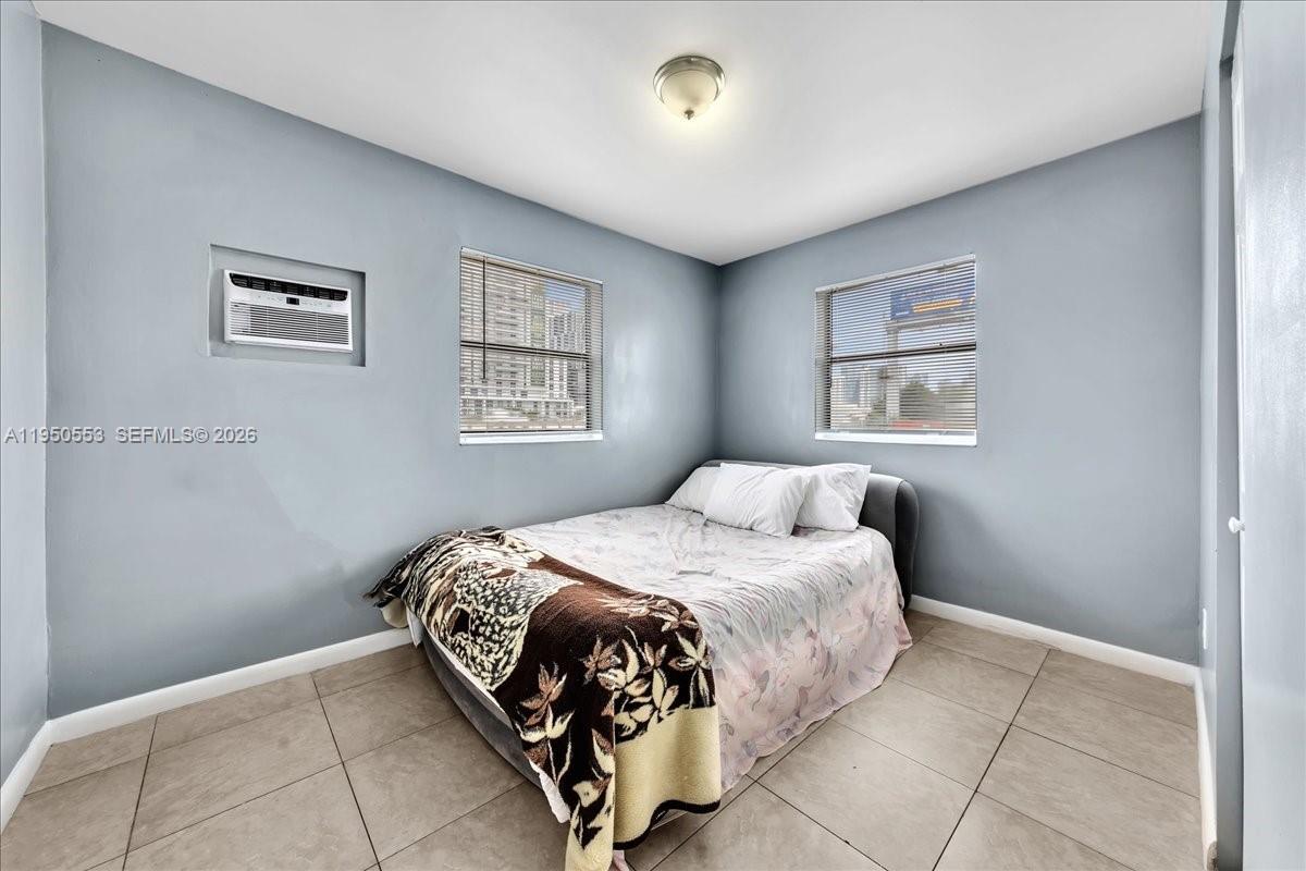 365 Northwest 8th Street, Unit 111 Miami, FL 33136 - Photo 9 of 18