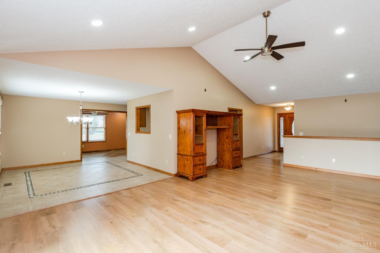100 Timber Ridge Drive Carlisle, OH 45005 - Photo 12 of 63 Gallery Image 12