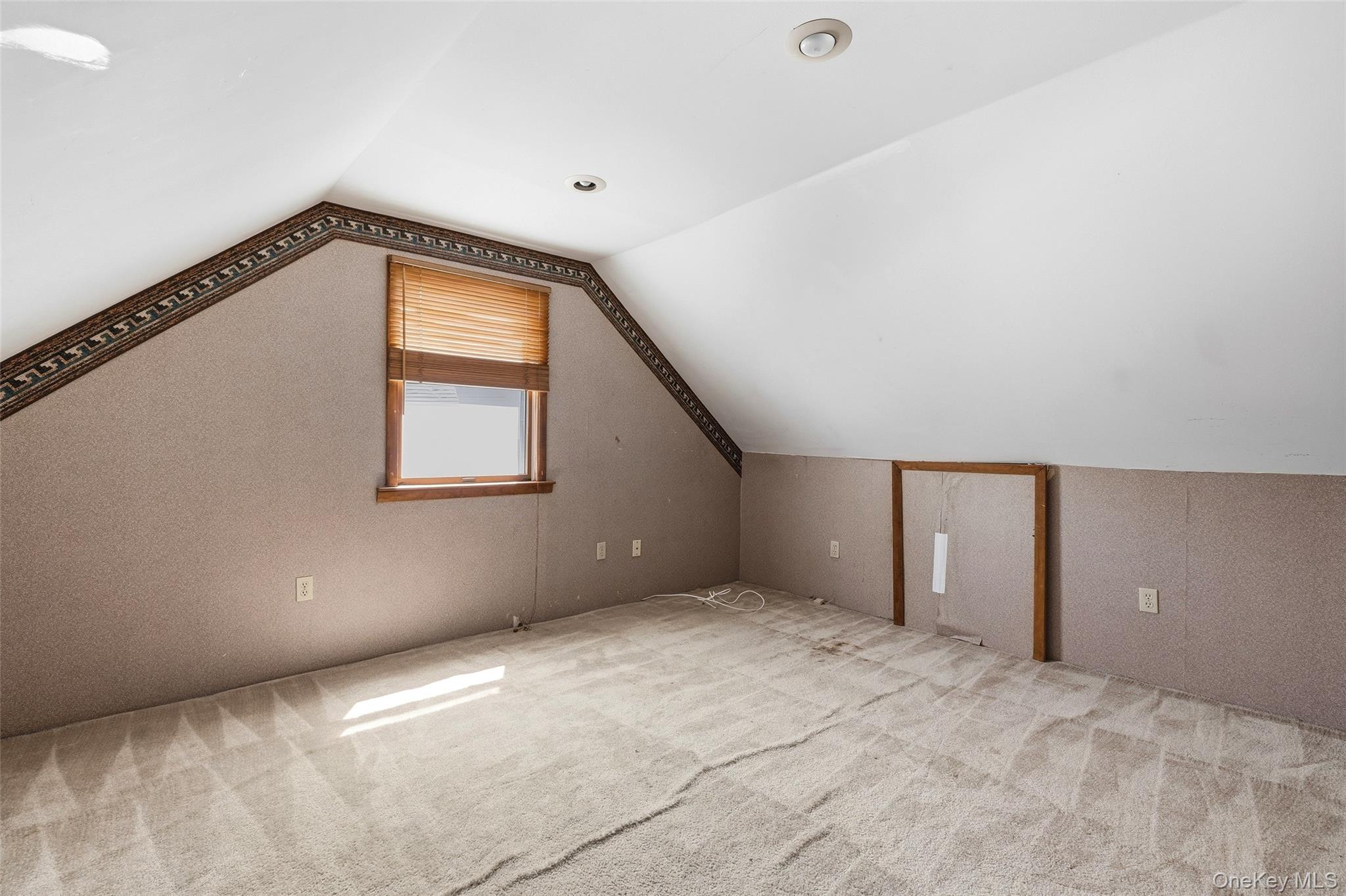 3977 Baylis Road Seaford, NY 11783 - Photo 18 of 33