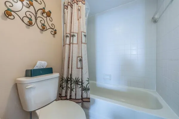 $3,810 | 6218 Palma Del Mar Boulevard South, Unit 401, St. Petersburg, FL 33715