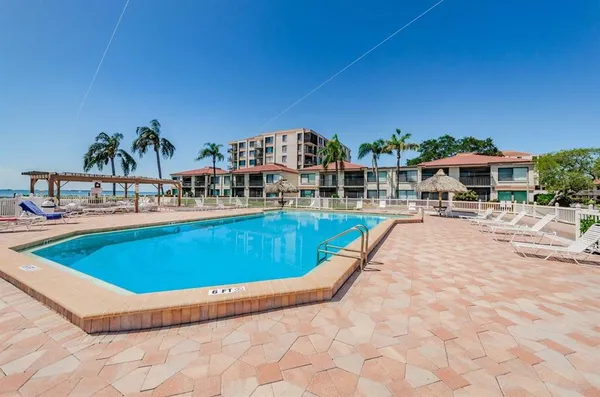 $3,810 | 6218 Palma Del Mar Boulevard South, Unit 401, St. Petersburg, FL 33715