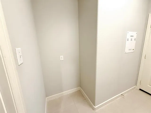 a view of utility room